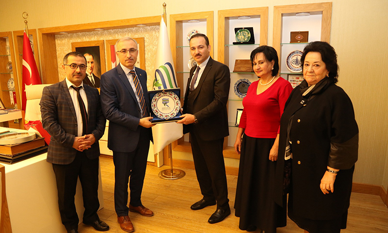 UTECA ikili diplom siyahısını genişləndirir